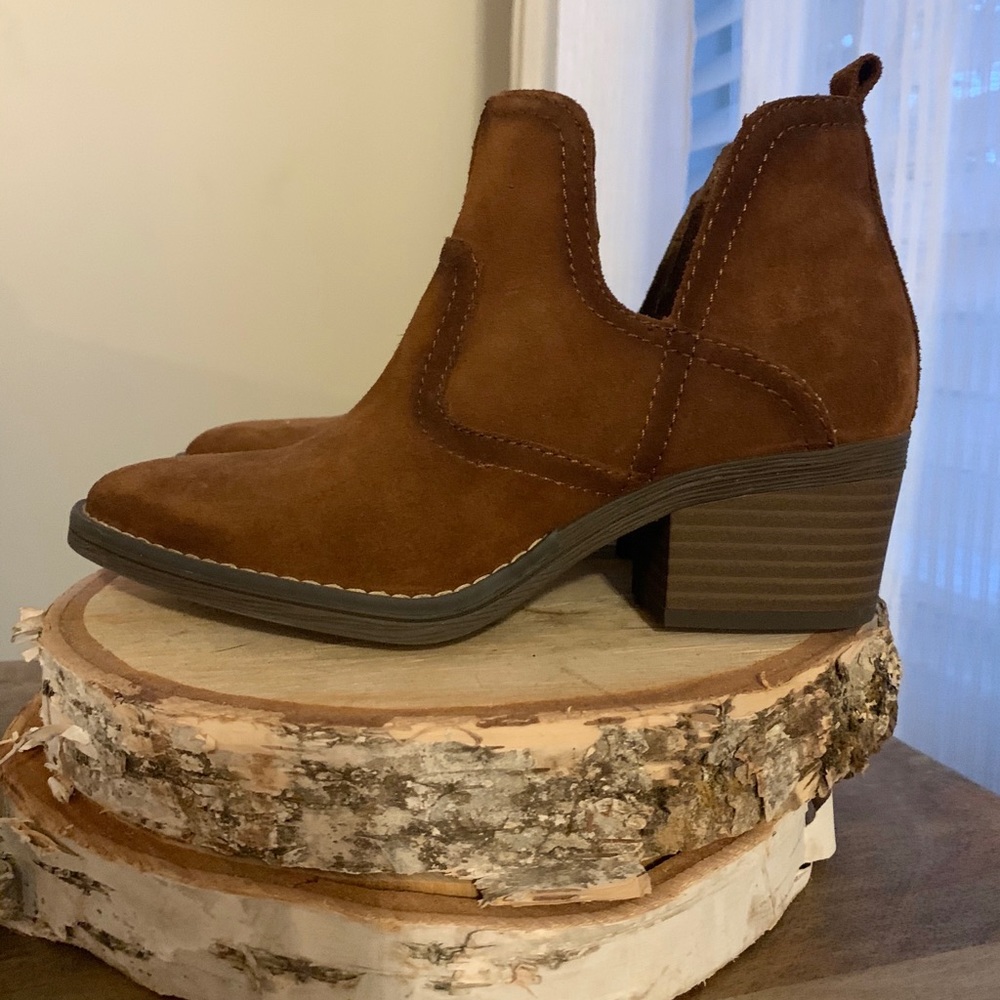 Women’s booties